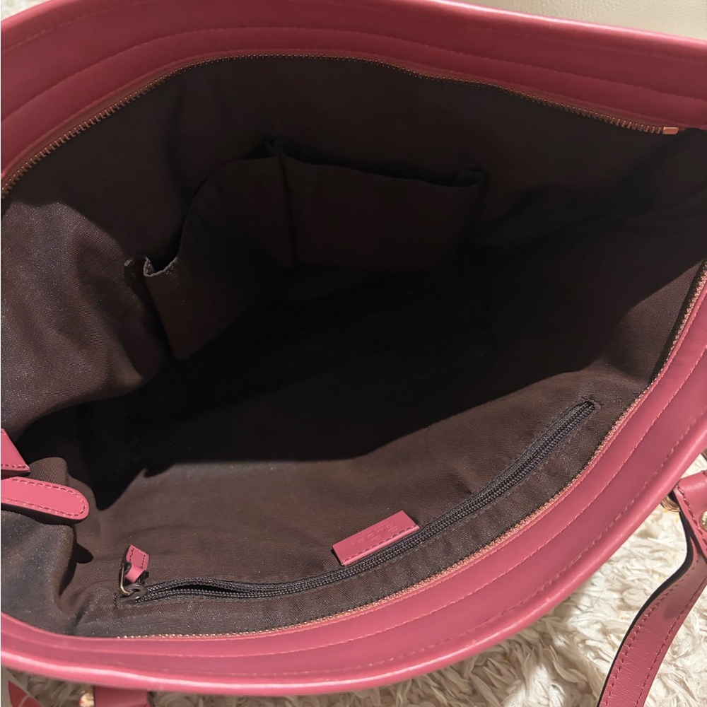 Gucci Beige and Pink Monogram Tote Bag - Picture 5 of 6